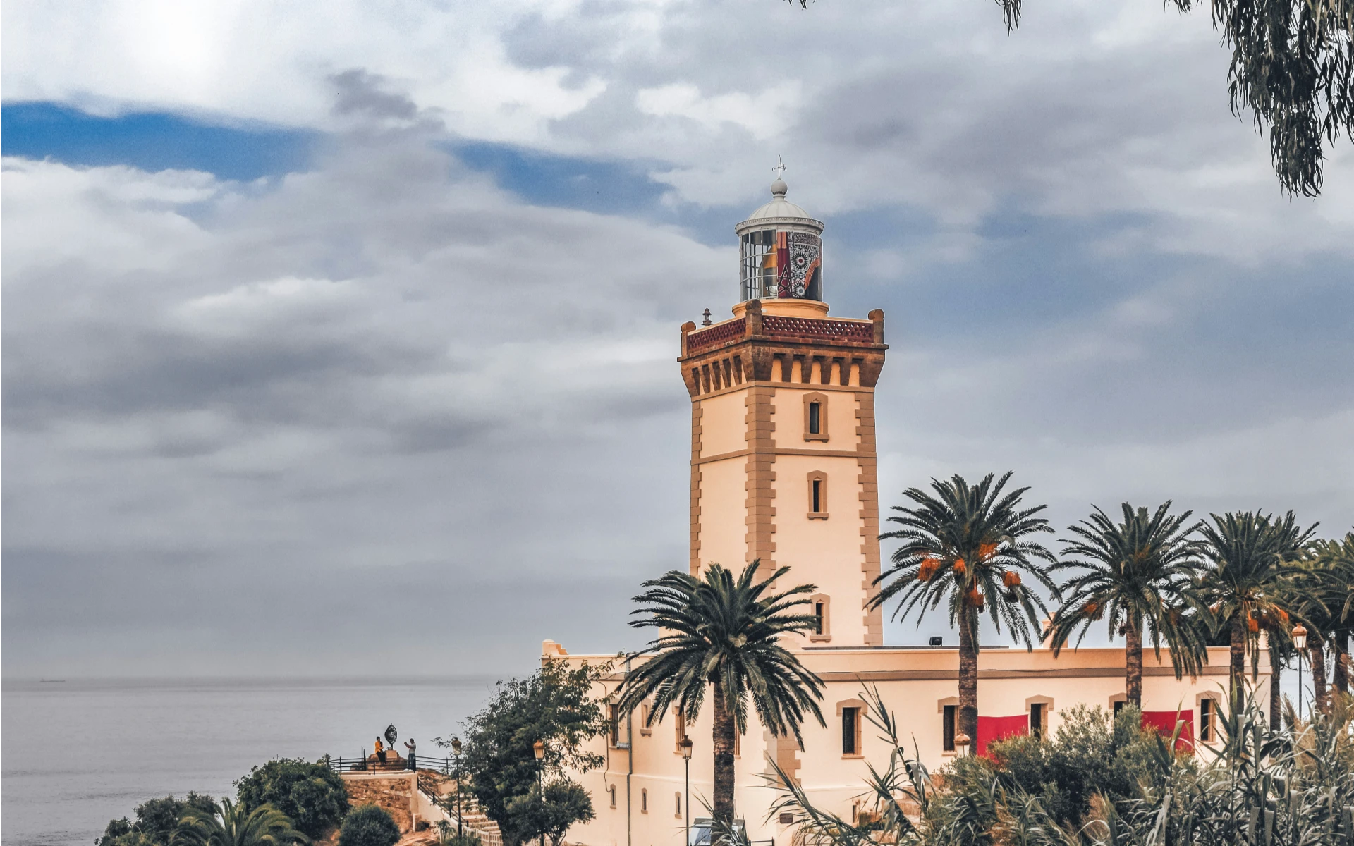 Taste of the North: 2-Day Private Tour of Chefchaouen, Tetouan, Asilah & Tangier